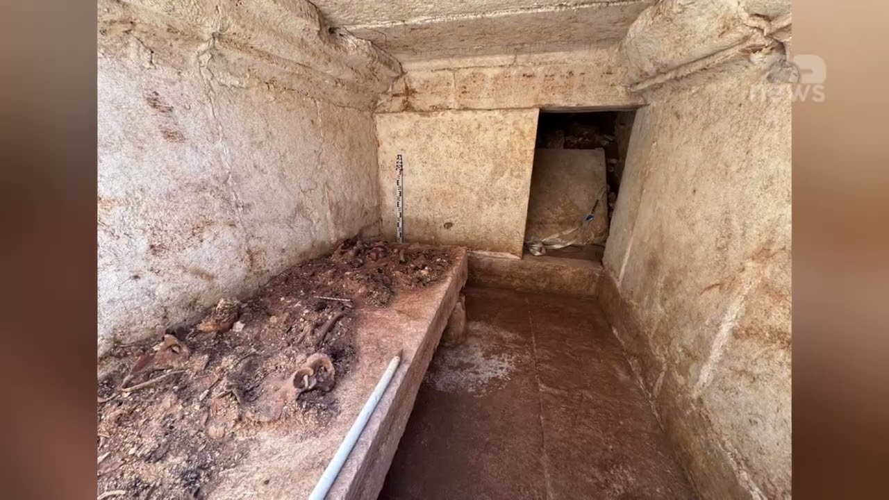 Top News - Një varrezë romake në Bulqizë. Zbulimi i rëndësishëm arkeologjik, i pari i këtij llojit