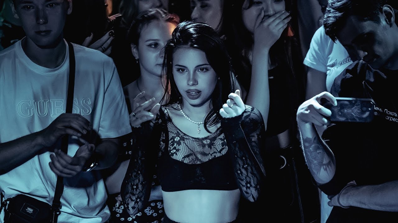🔥IZI CLUB MOSCOW 🔥 Insane Moscow Nightlife: Russian Girls, Dance and Music