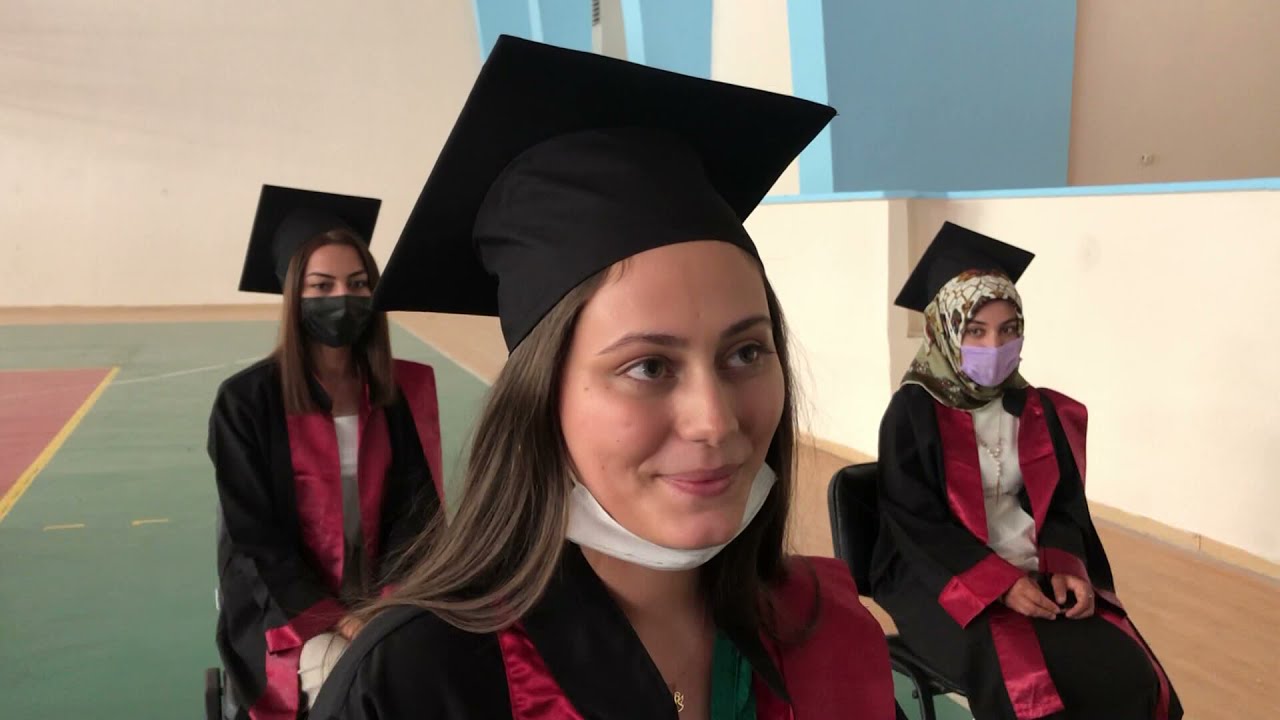 ŞAVŞAT MESLEK YÜKSEK OKULU 2021 MEZUNİYET TÖRENLERİ