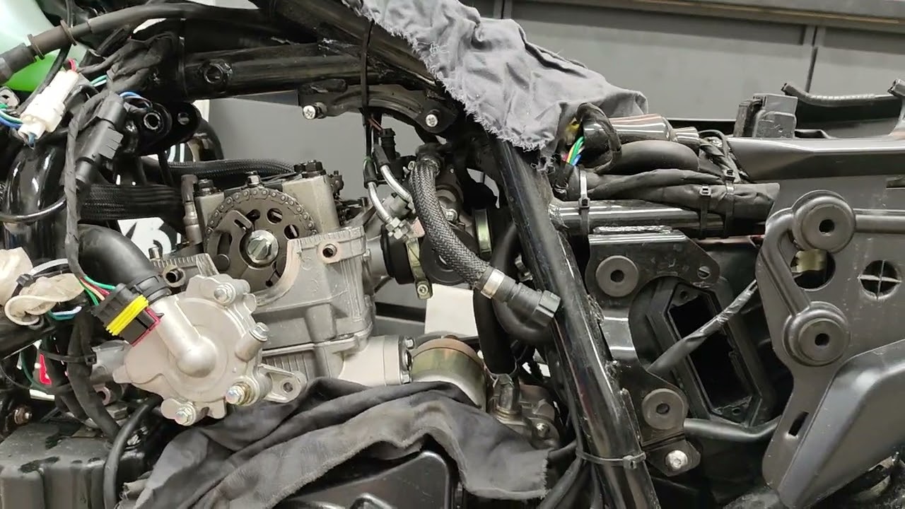 Zontes 125, duży przegląd co 10K km, dlaczego długo trwa?
