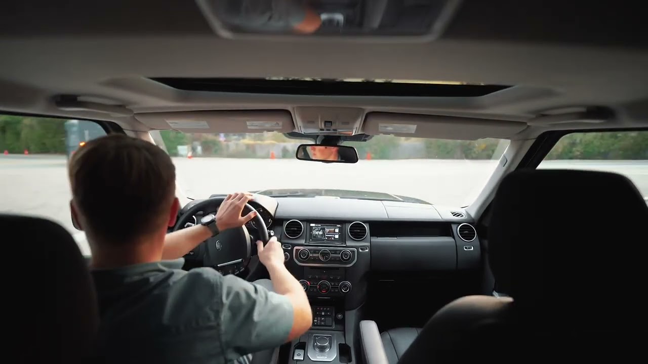 2016 Land Rover LR4 | Test Drive Video