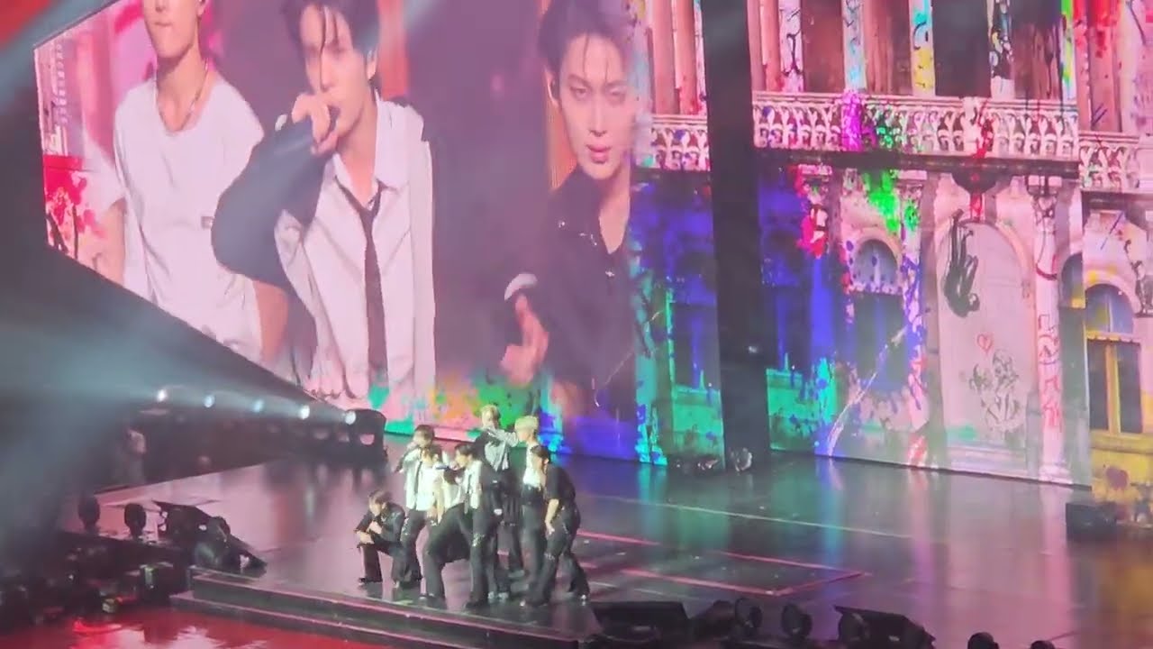 Attention, please! and ParadoXXX Invasion - ENHYPEN World Tour 