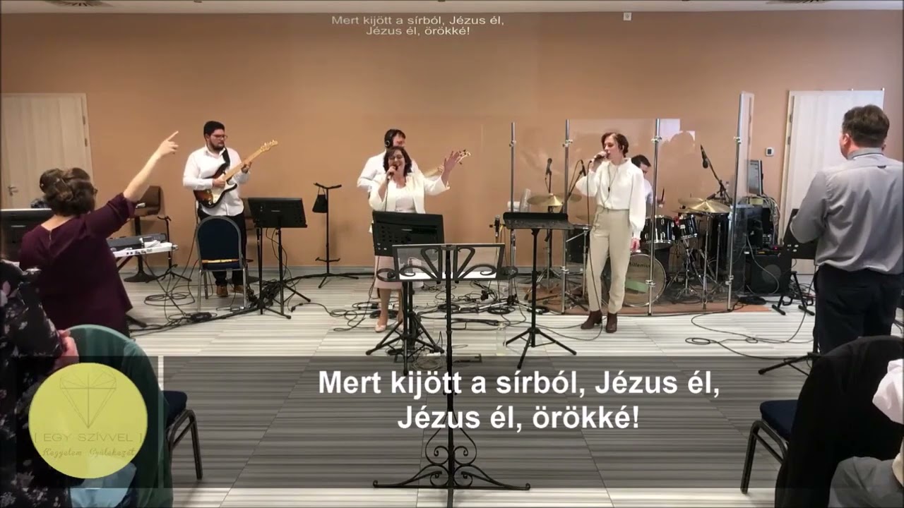 A sir üres a kő elgördült