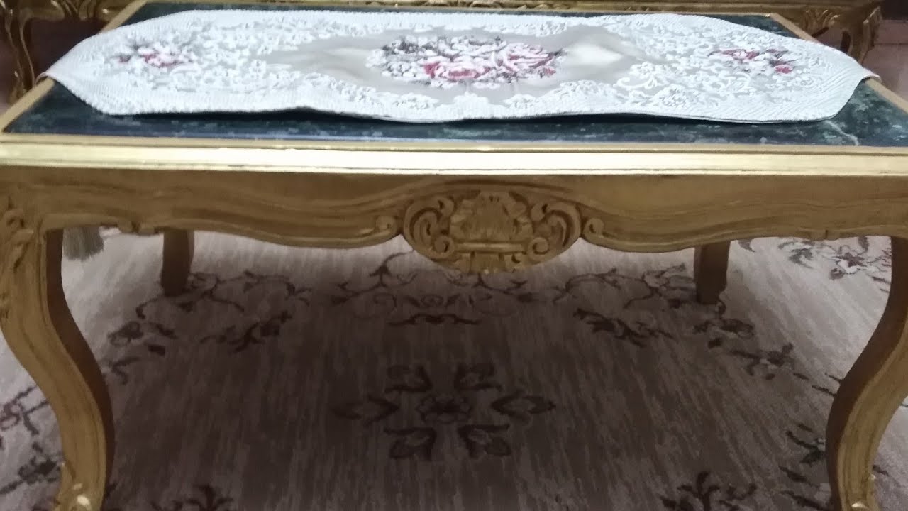 دهان ترابيزة الصالون المقشرة باللون الذهبي (سلسلة إعادة تجديد صالوني القديم الحلقة الأولى)