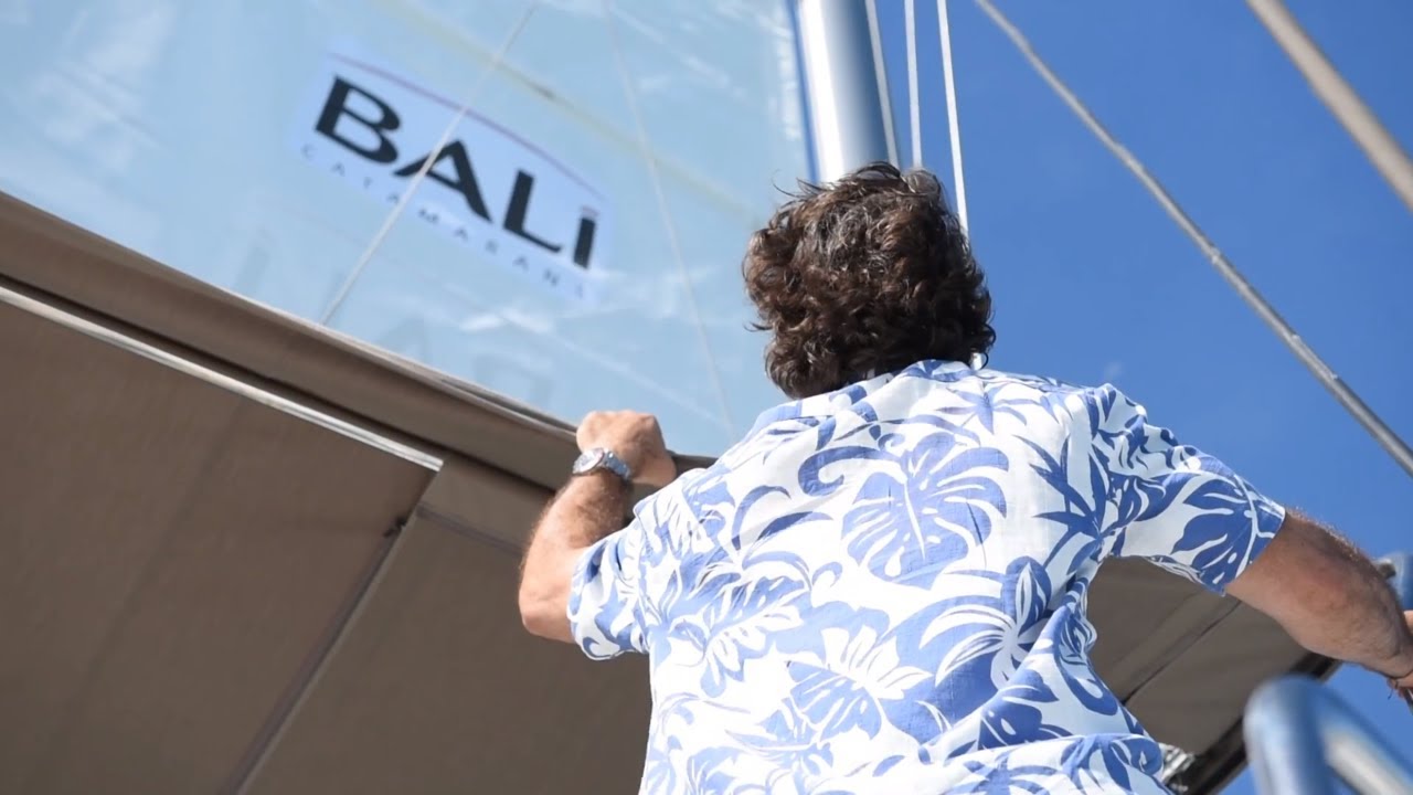 Sail the Whitsundays on a Bali 4.3 Catamaran | Dream Yacht Charter