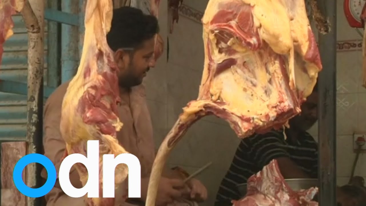 Karachi’s butchers suffer during heatwave and power cuts