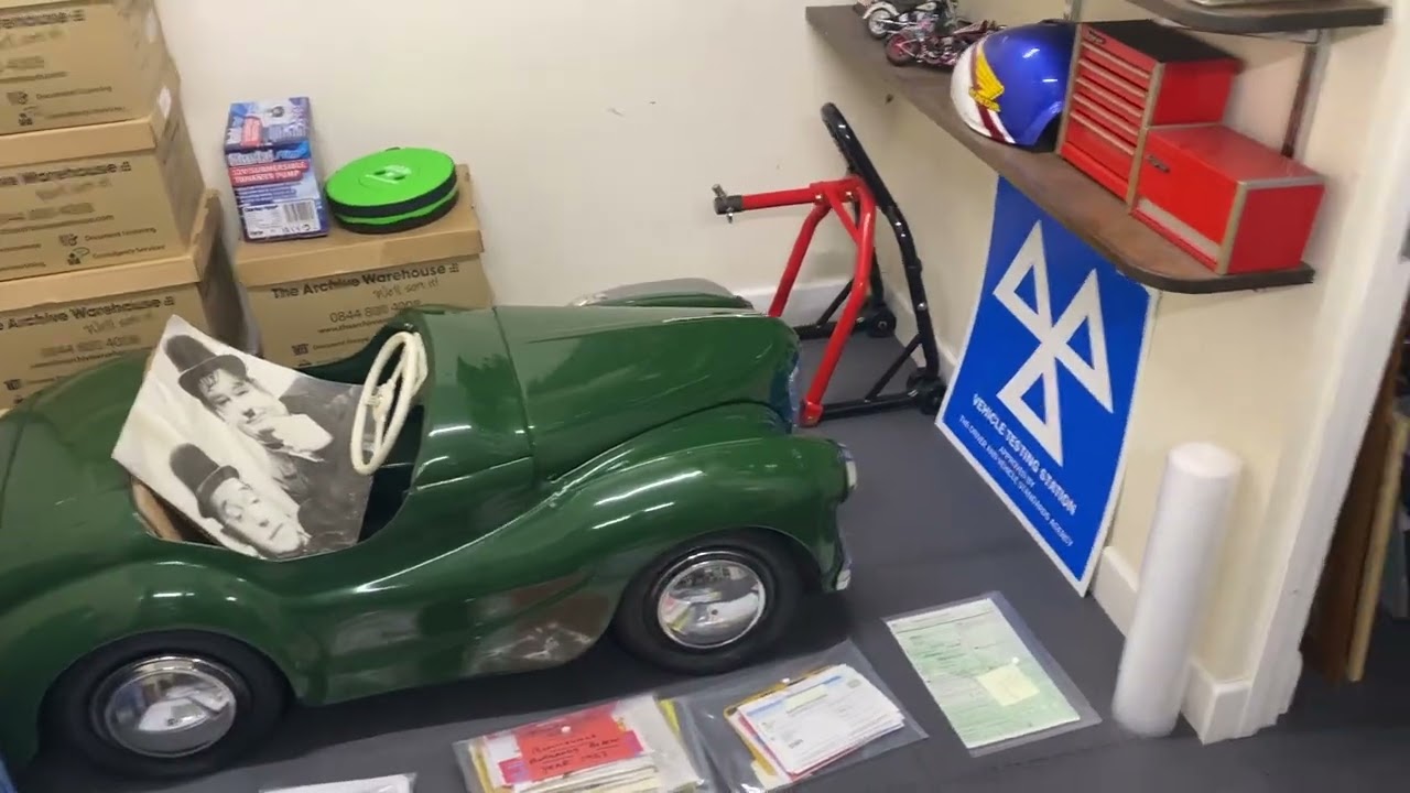 James Cadet 125