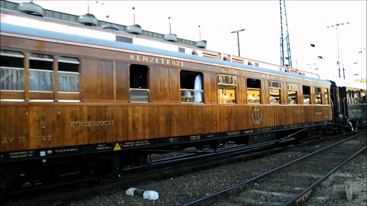Special train in Hungary - Candlelight Express with the 498.104 Albatros engine