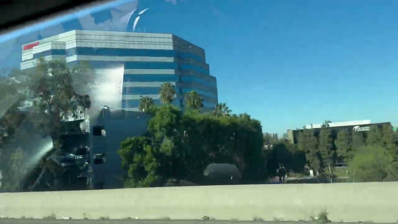 Manejando por el FRREWAY