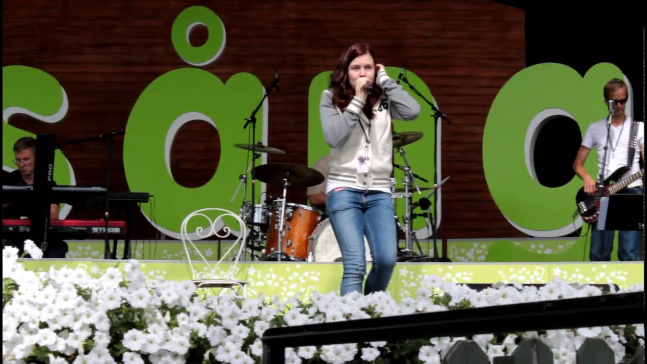 Amy Diamond - Up! (SOUND CHECK) skansen 2010