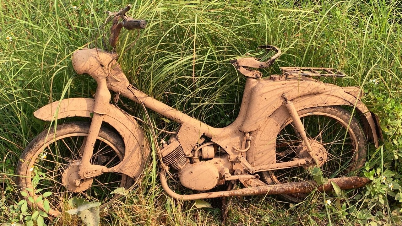 Реставрация немецкого мотоцикла Simson 2-Stroke // Брошенный мотоцикл SIMSON спасен из леса спустя