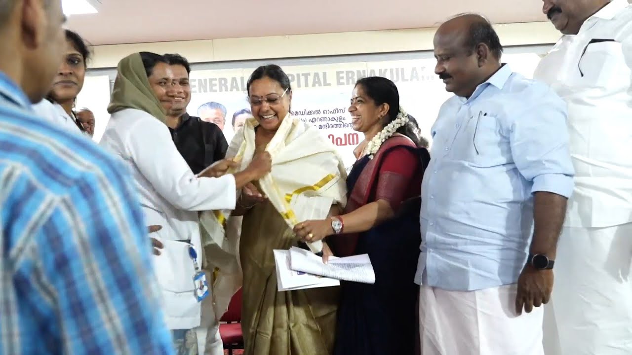 രാഷ്ട്രീയ ഭേദമന്യേ ജീവനക്കാര്‍ മന്ത്രി വീണാ ജോര്‍ജിനെ ആദരിച്ചു