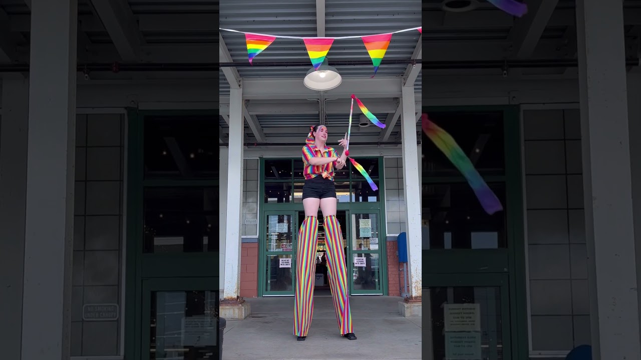 Leviwand on stilts #leviwamd #stiltwalker #stiltwalking #levitationwand