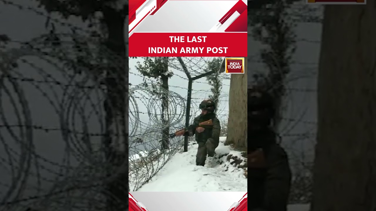 Watch: Indian Army Troops Carries Out Patrolling Along The LoC Amid Heavy Snowfall in J&K 