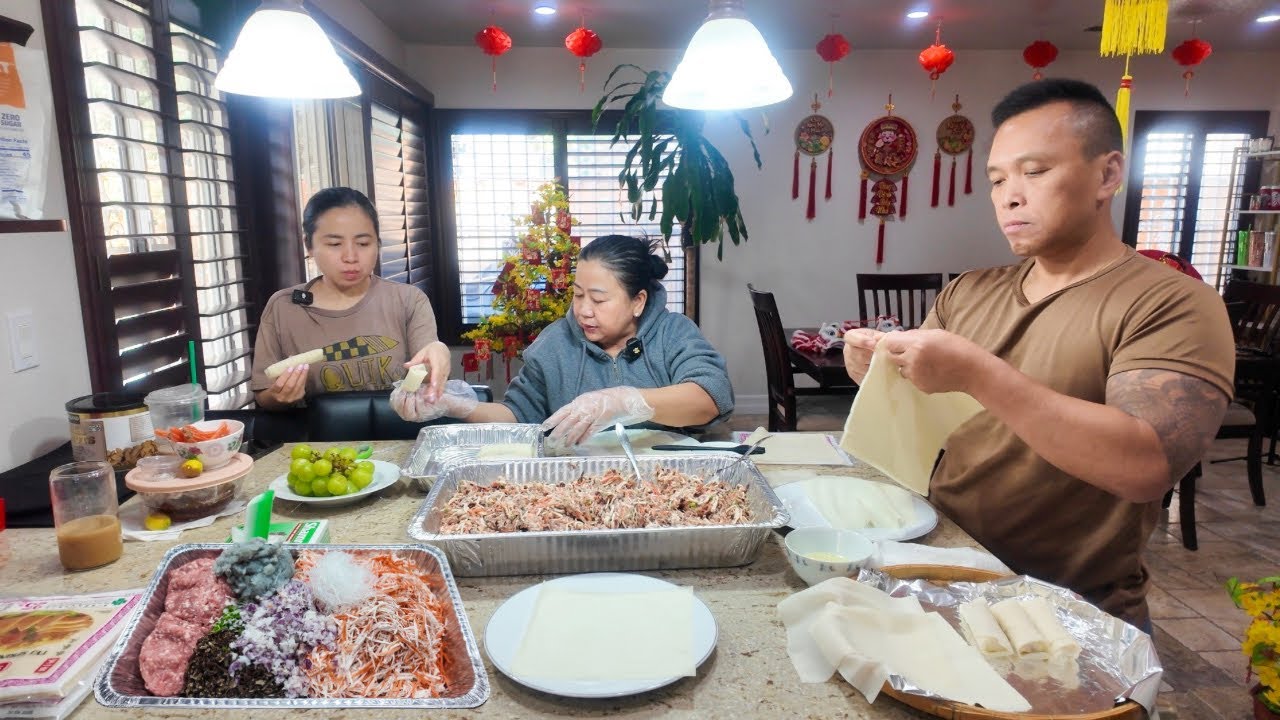 Chuẩn bị Tết 2026: Mẹ dạy gói Chả Giò giòn rụm