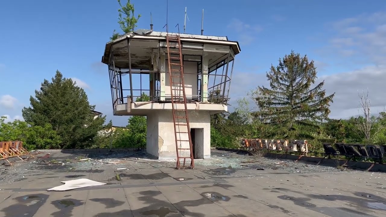 Изоставеното летище Търговище LBTG / Abandoned airpoirt Targovishte URBEX