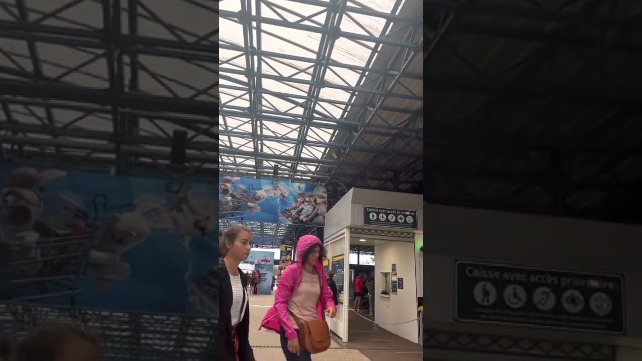 La s&eacute;curit&eacute; et l&rsquo;entr&eacute;e PMR du Futuroscope.