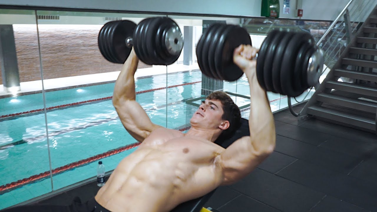 A week of workouts: Thursday - Chest | Pietro Boselli