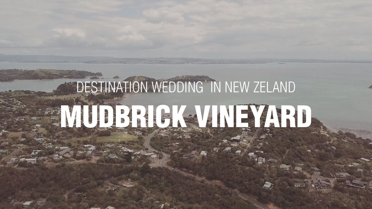 WEDDING FILM AT MUDBRICK VINEYARD - NEW ZELAND
