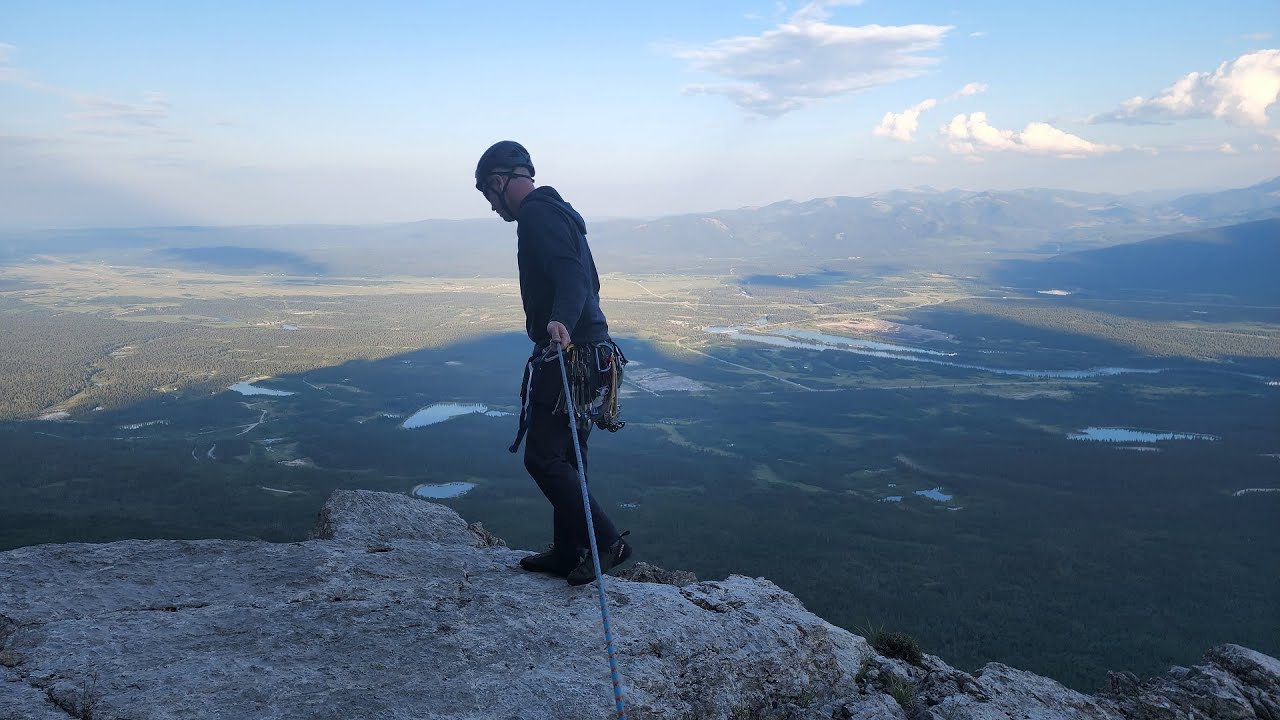 Climbing The Face of Yamnuska. My First Multi Pitch Trad Climb.