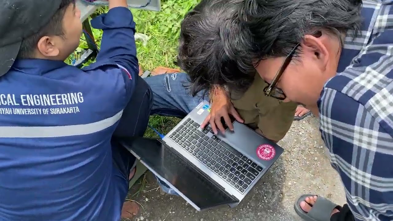 Capstone Design Project TE UMS Gasal 2025/2026: Pembangkit Listrik Hybrid PLTS dan PLTB 