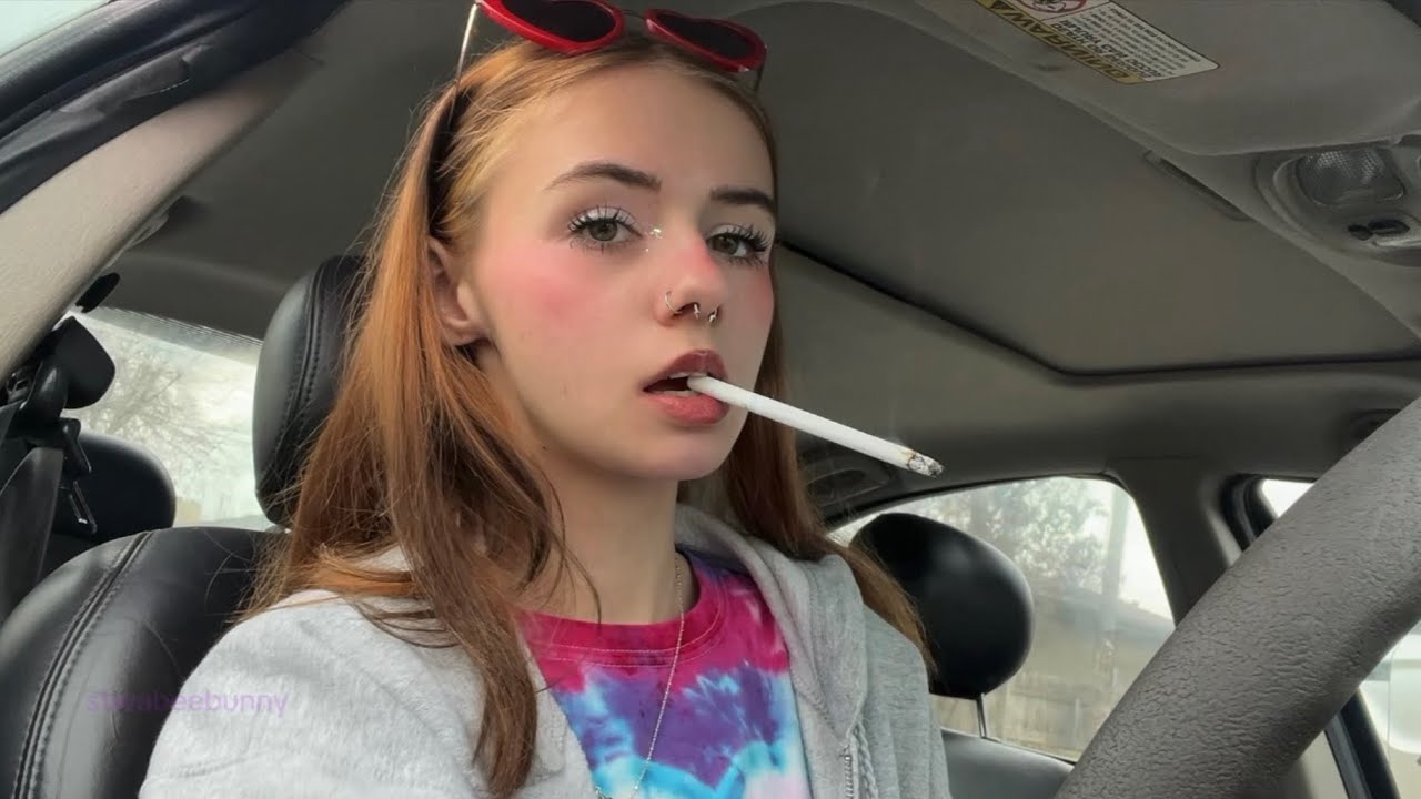smoking in my car - stwabeebunny 