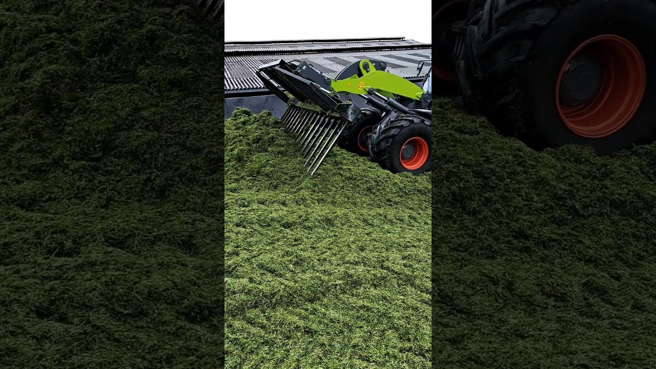 Silage 23 Pitwork  Claas 1511 Torion Loading Shovel 14th May 2023