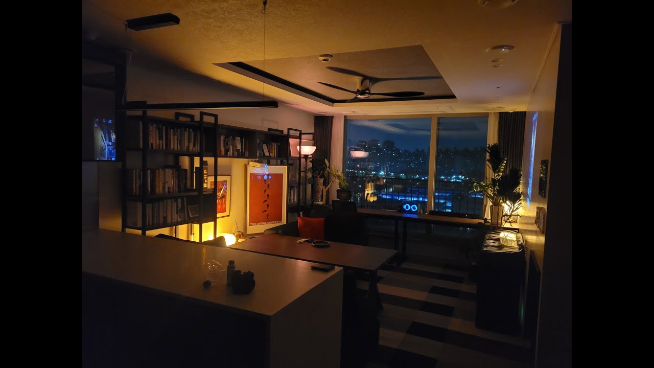 집에 혼자 있는 시간 | living room