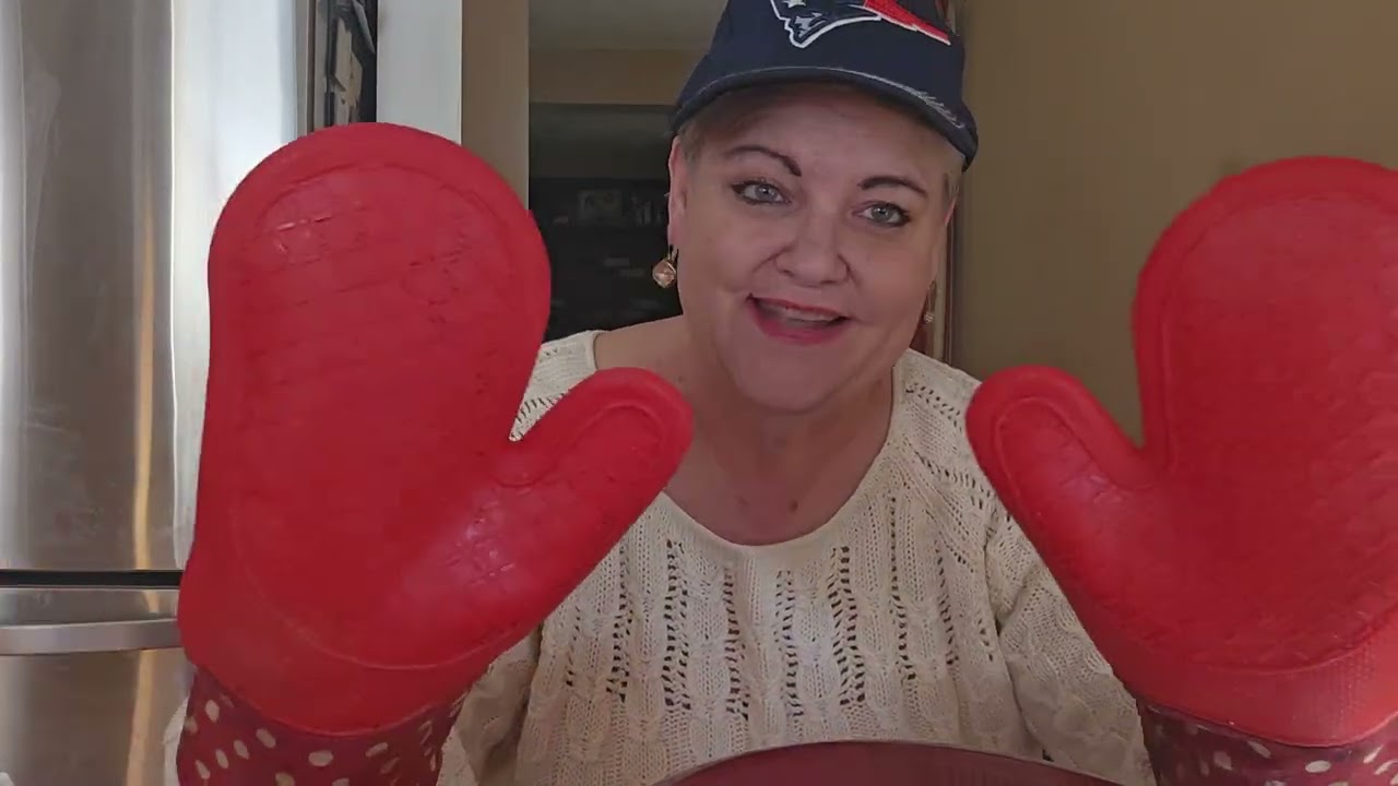 These silicone oven mitts have saved my hands sooooo many times!