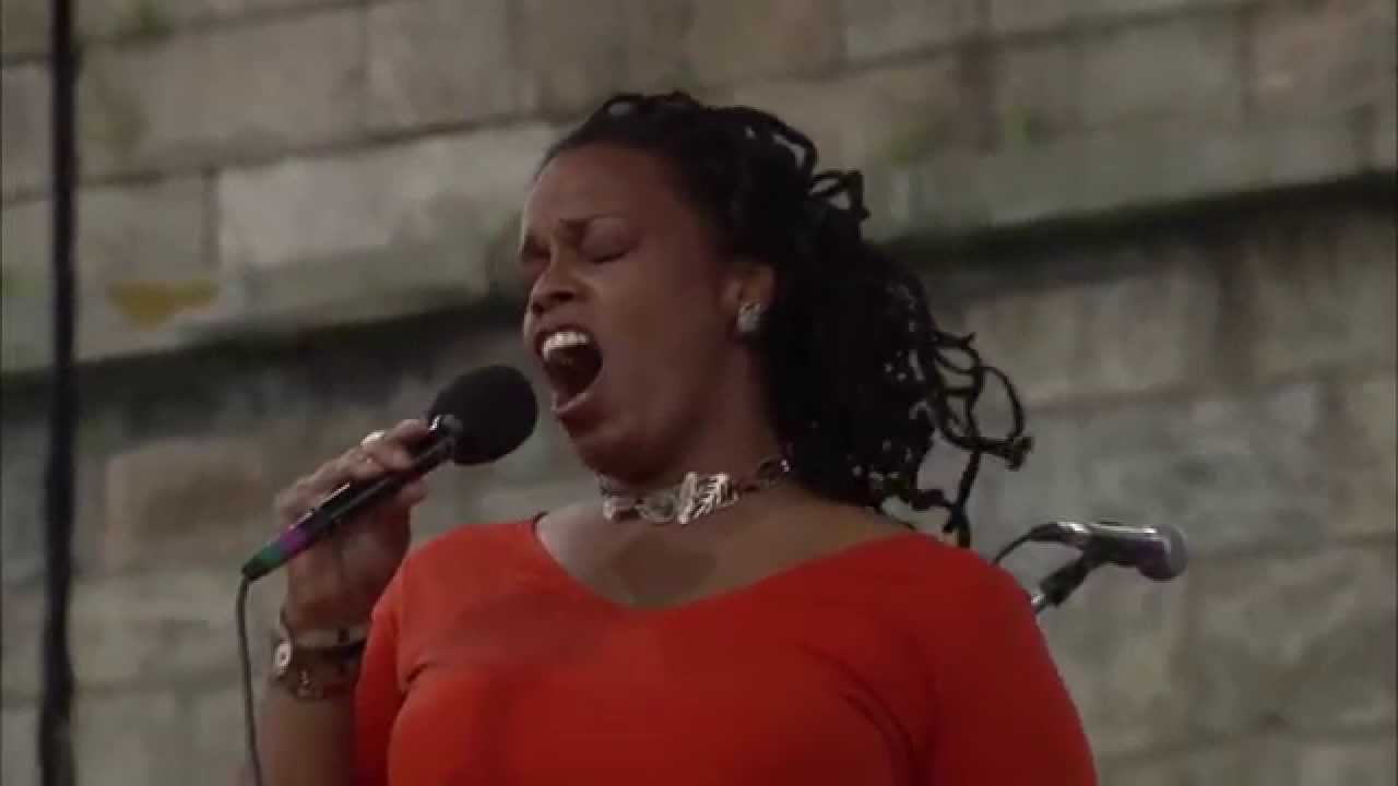Dianne Reeves - Better Days - 8/12/2000 - Newport Jazz Festival (Official)