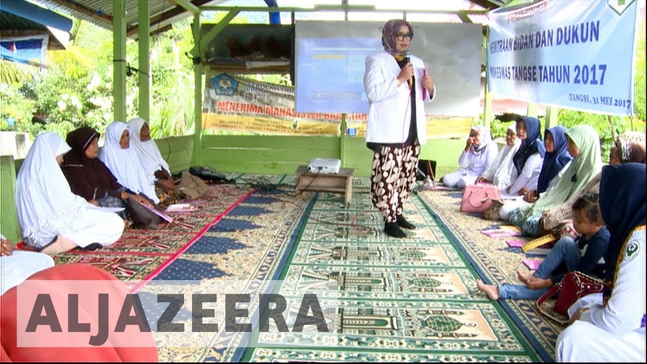 Indonesian doctors train midwives to help minimise birth complications