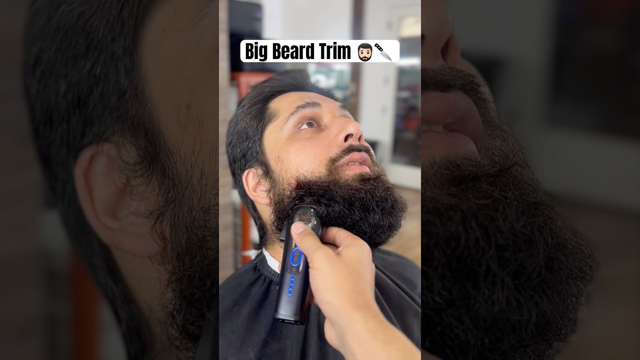 Big Beard Trim 🧔🏻&zwj;♂️🔪 Smooth clippers 🔥 @GAMMASTYLECRAFTPRO #barber #beard #barbershop