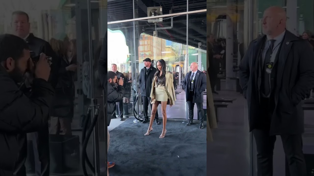 Jourdan Dunn exits Michael Kors show in NYC! #jourdandunn #michaelkors #nyfw #trending