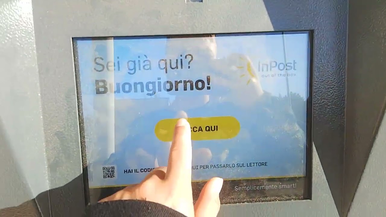 Ecco come ritirare il tuo pacco in meno di 30 secondi tramite i looker inpost.