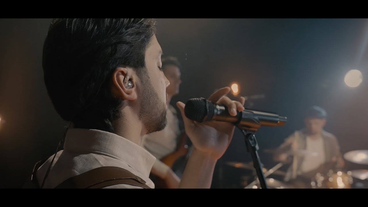 Uphill7 - Stray [Live/One Take]
