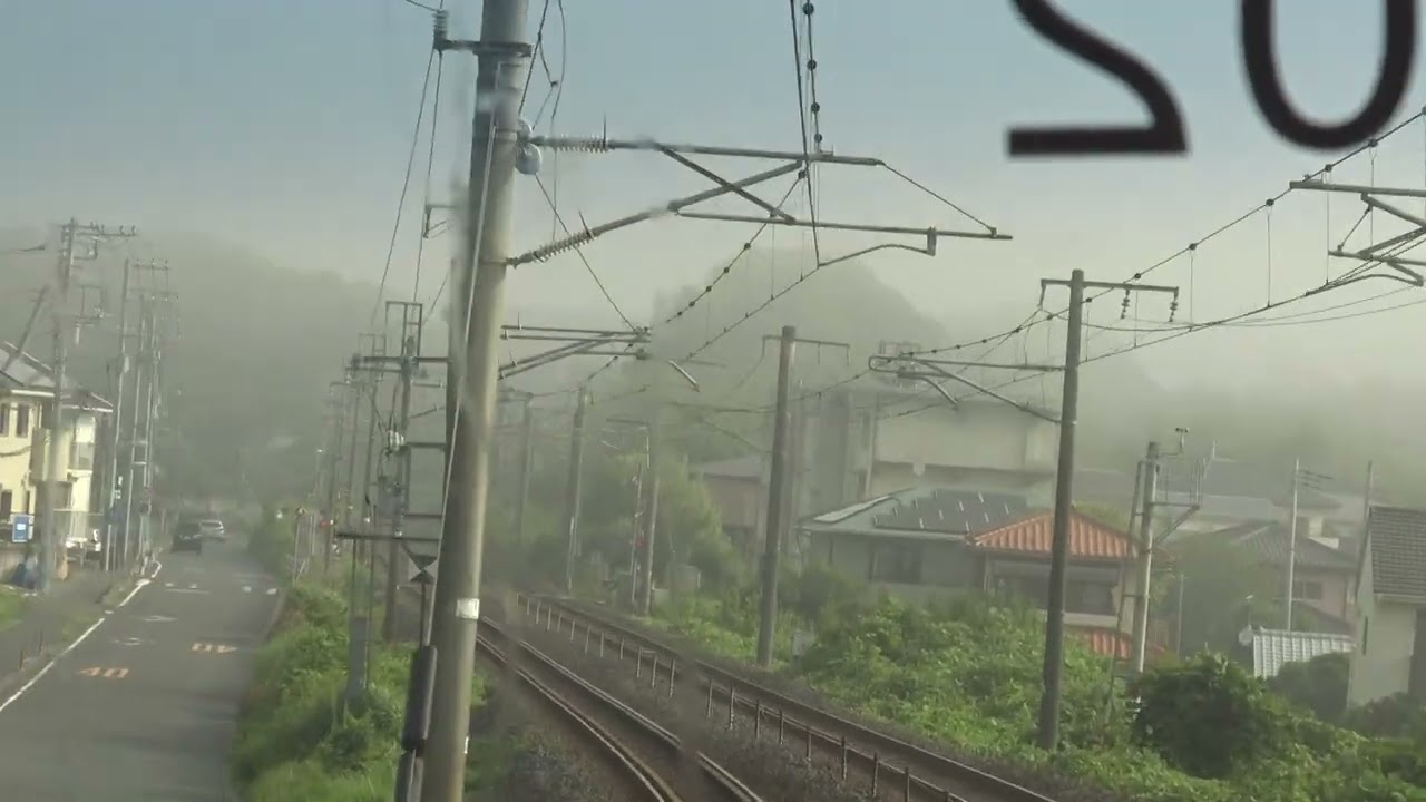 小雨から天気雨に切り替わる夏の常磐線 常陸多賀駅～日立駅間を走行するE501系の前面展望