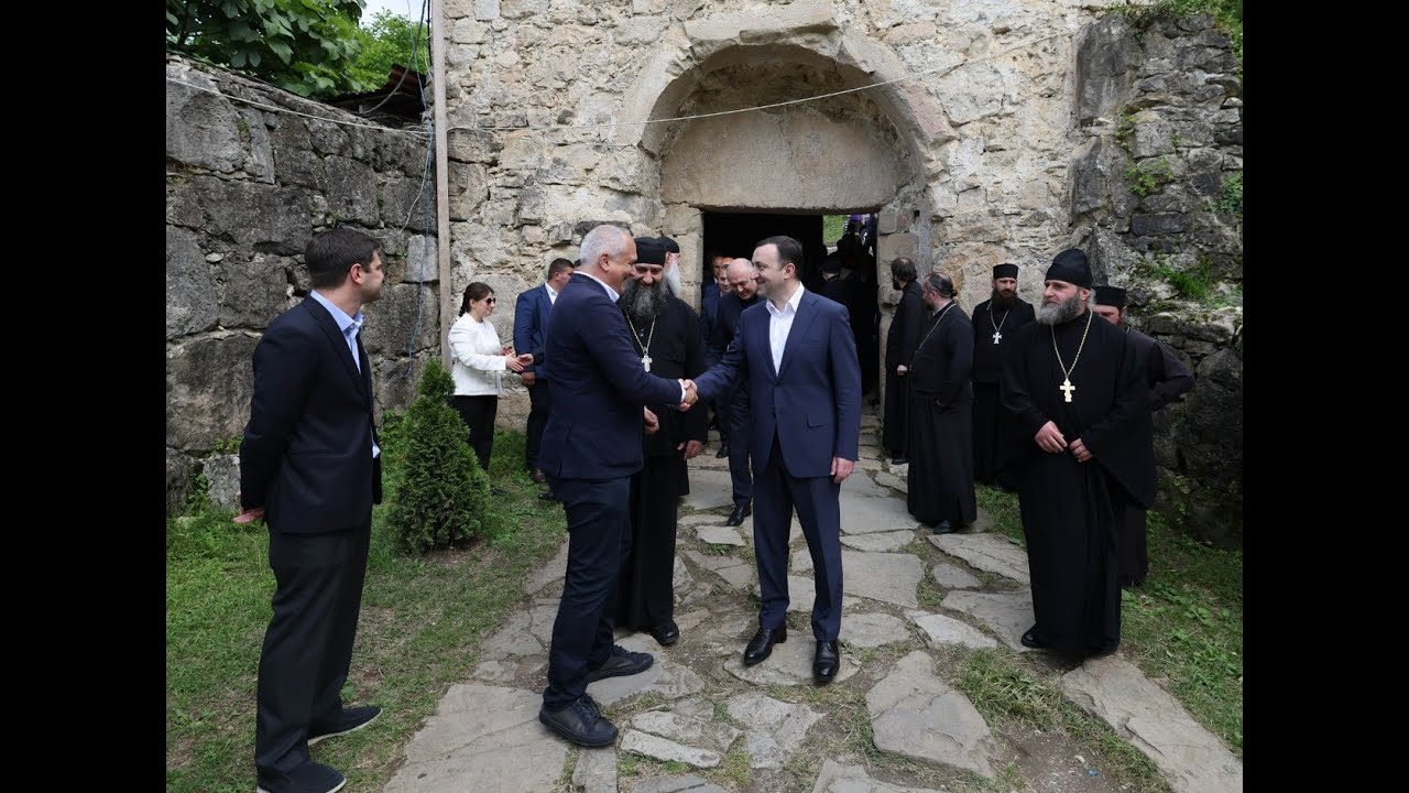 Irakli Garibashvili visits Gelati Monastery