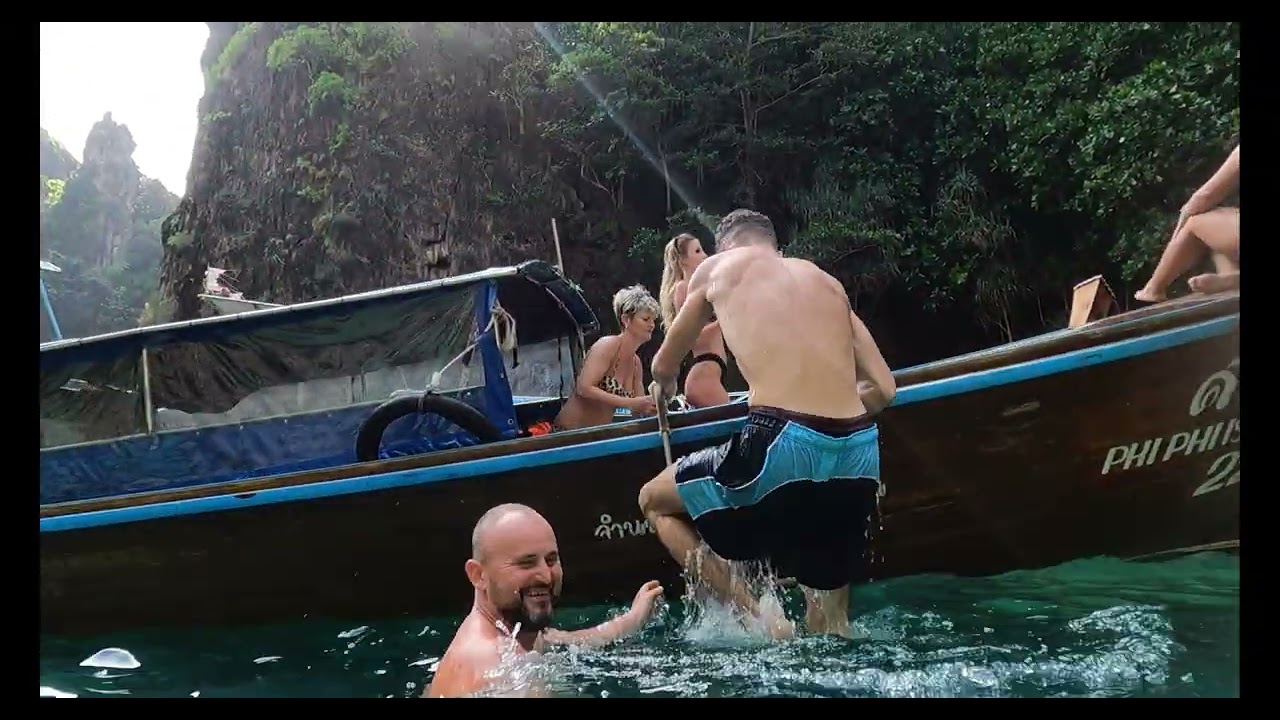phi phi islands Jan 2026