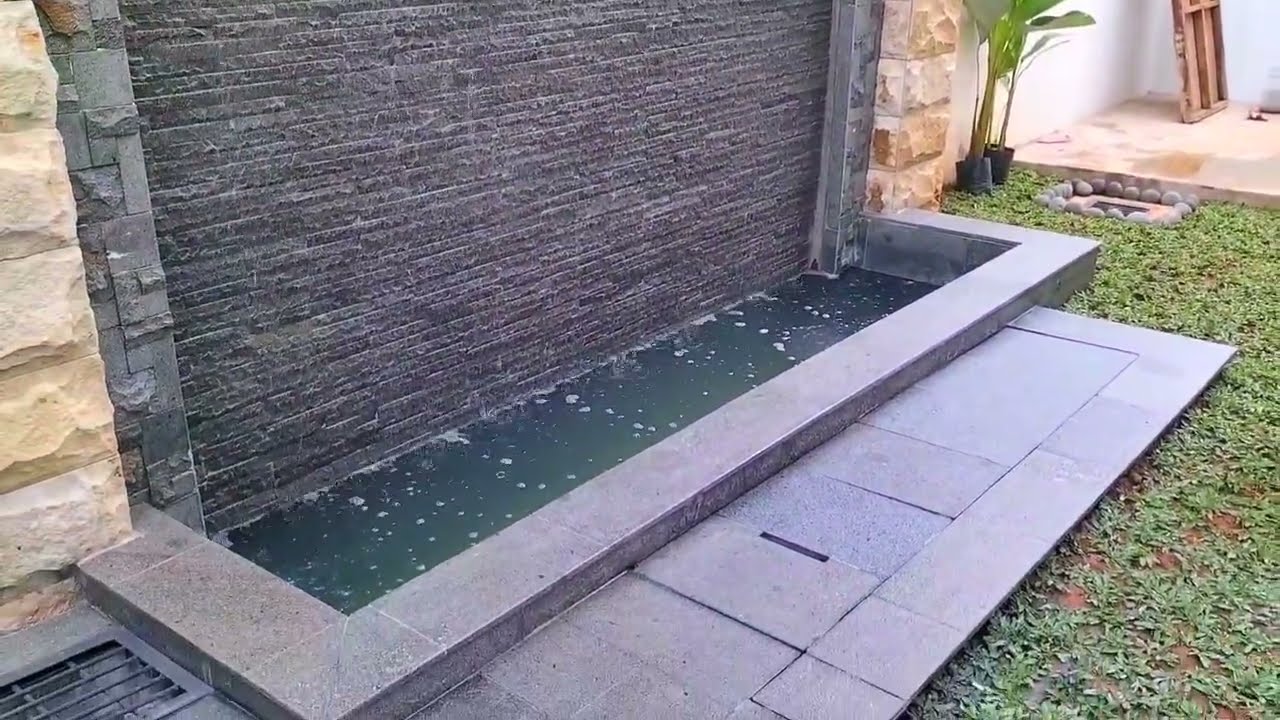 PROSES PEMBUATAN KOLAM MINIMALIS DAN LAYAR AIR VERTIKAL.#kolamminimalis #kolamikankoi #filterkolam