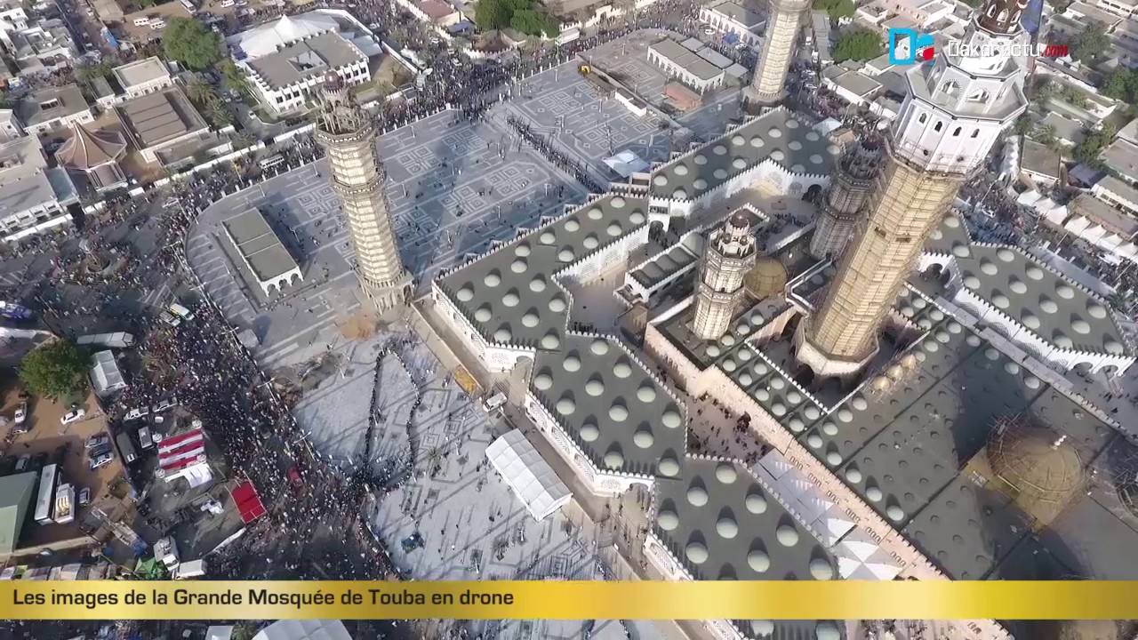 Les images de la grande mosquée de Touba en drone