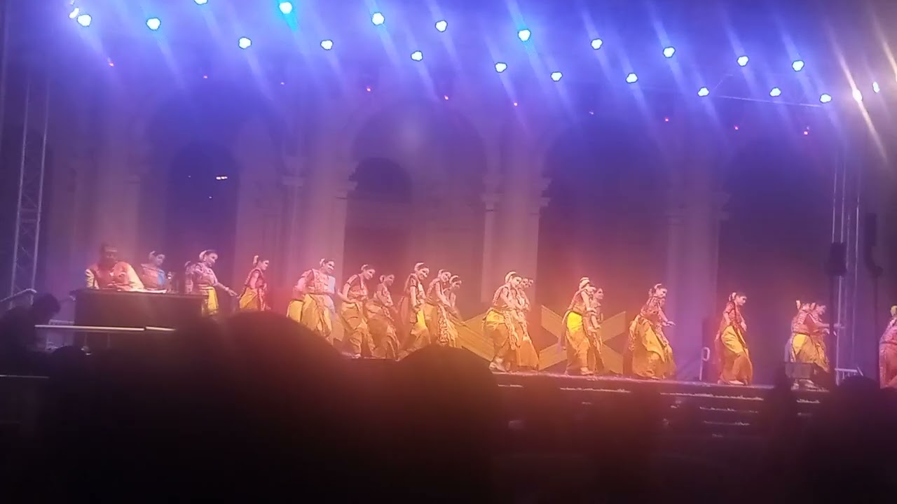 Senior girls performance at Indian Museum