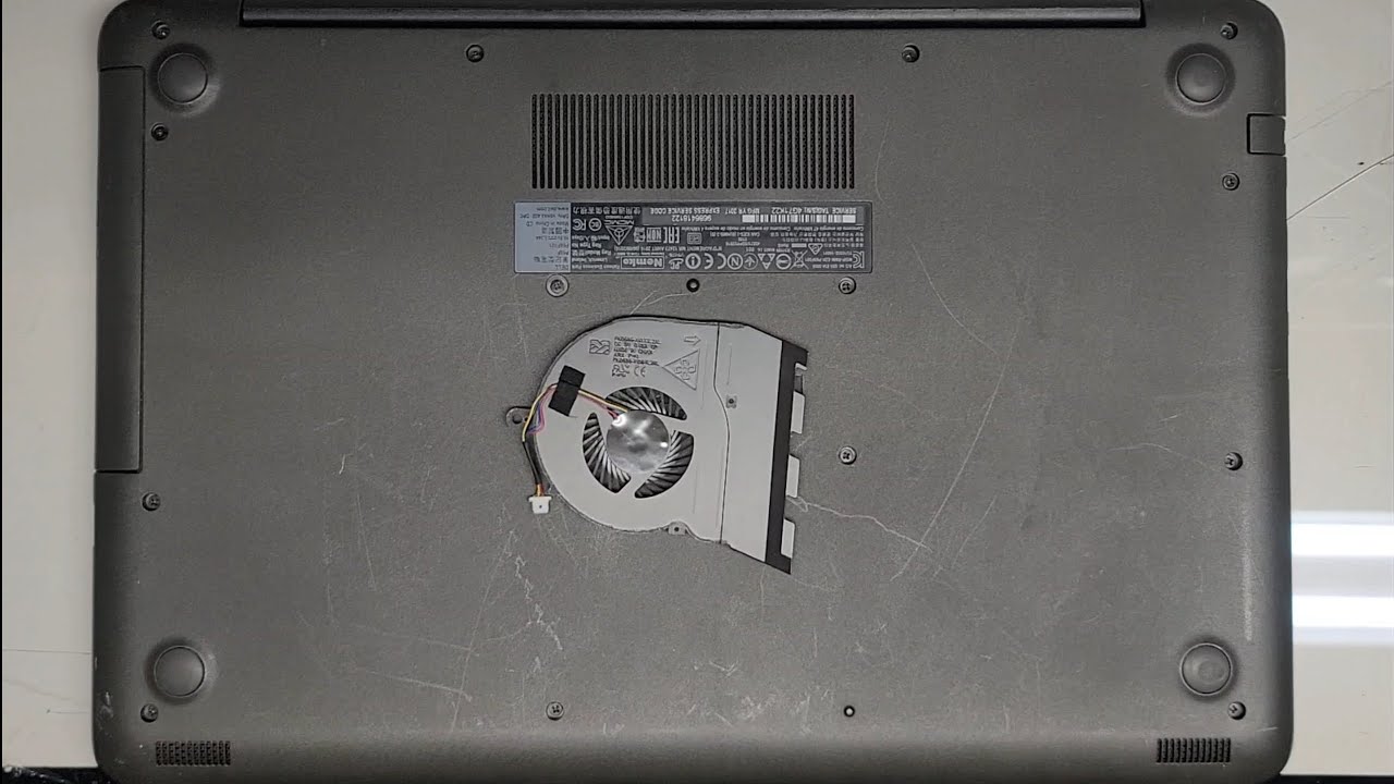 DELL Inspiron 15 5567 Disassembly Fan Heatsink Replacement Repair Thermal Paste Application