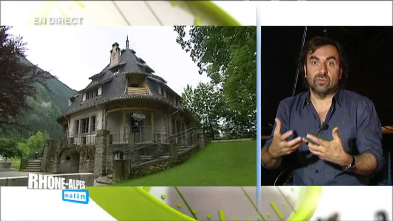 Andr&eacute; Manoukian pr&eacute;sente la toute nouvelle maison des artistes de Chamonix