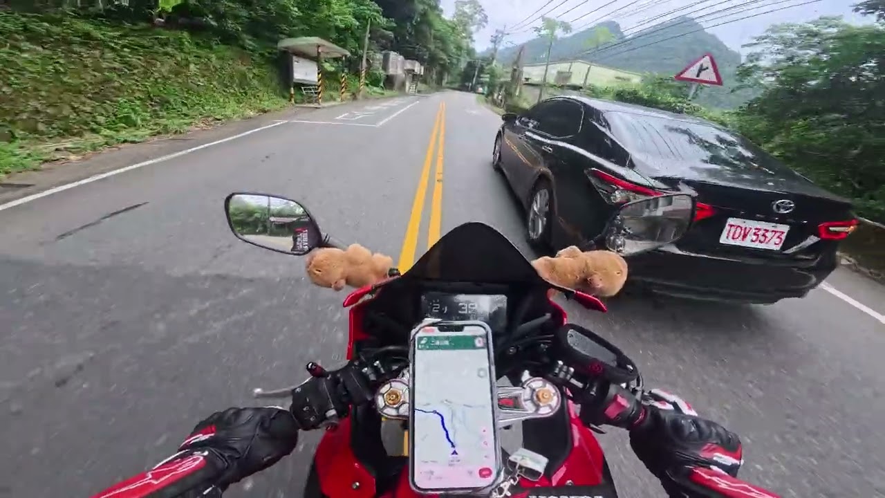 Honda CBR650R Akrapovic Exhaust 🎧🔥 - Pure Sound Motorcycle POV 🏍️ - Beiyi Road Part 1