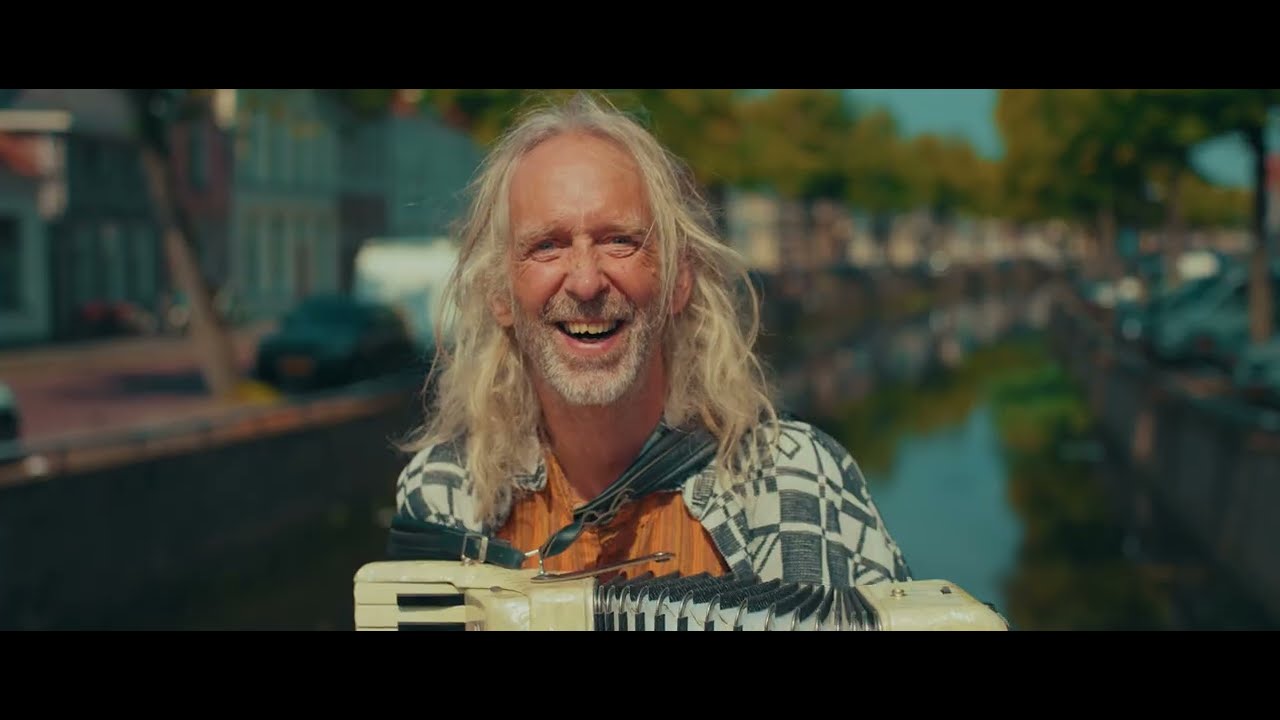Jaman - Alles Draait Om De Poen (Offici&euml;le Videoclip)