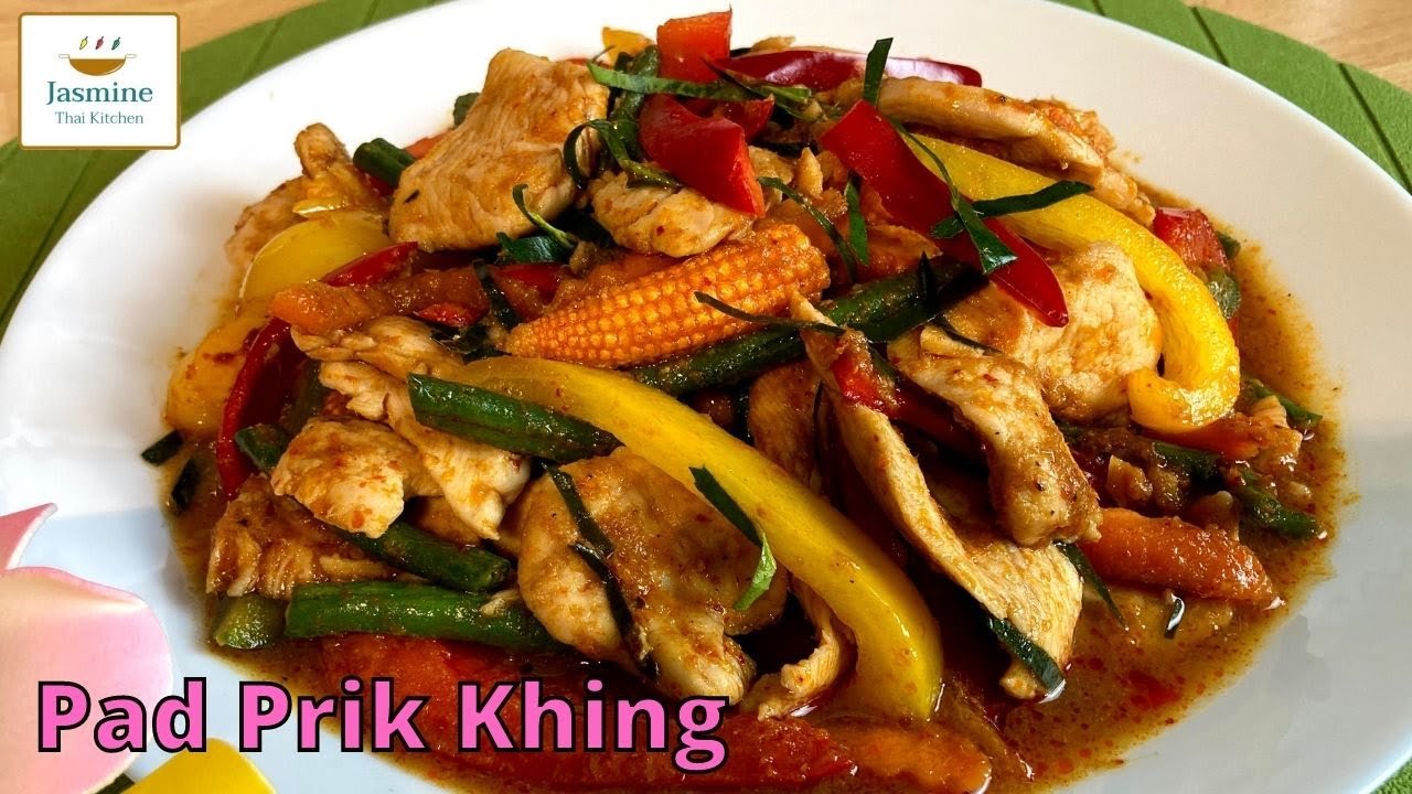 Ep02 Red Curry Stir Fry with Chicken | How to Make Pad Prik Khing | Spicy!!🌶 | ผัดพริกขิงไก่