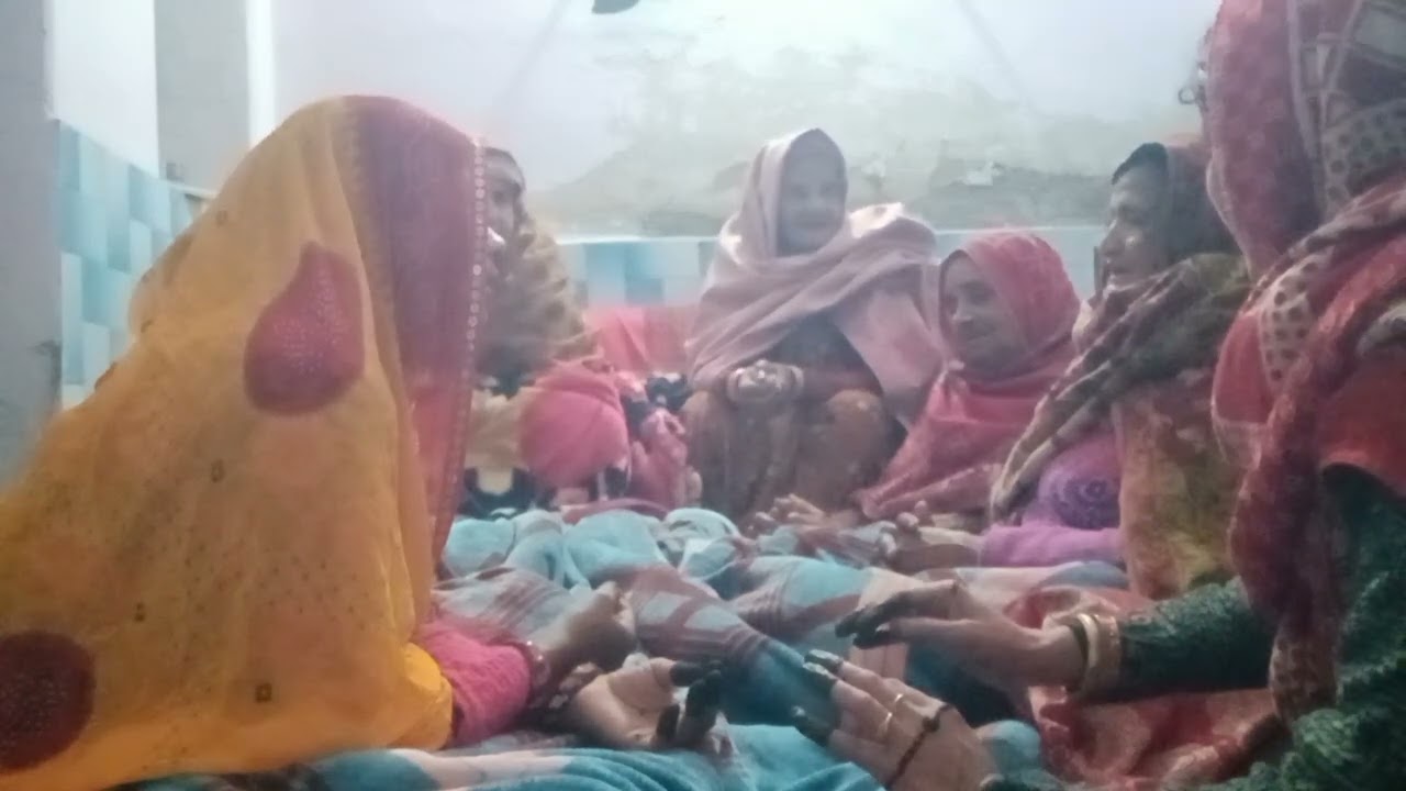 बहुत ही सुन्दर बन्ना गीत। कुदाल परिवार में।🙏👍