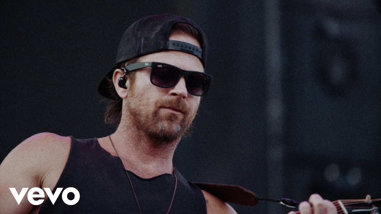 Kip Moore - She's Mine (Festival Version)