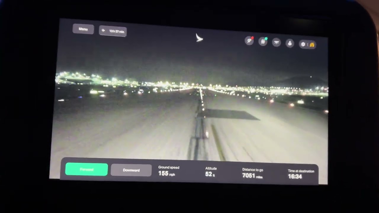 (CX255) Cathay Pacific Boeing 777-300ER takeoff from HKG!