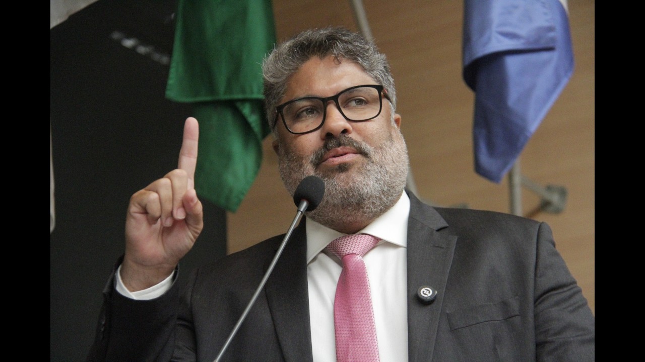 Rinaldo Junior discute fiscalização em habitacional no Arruda
